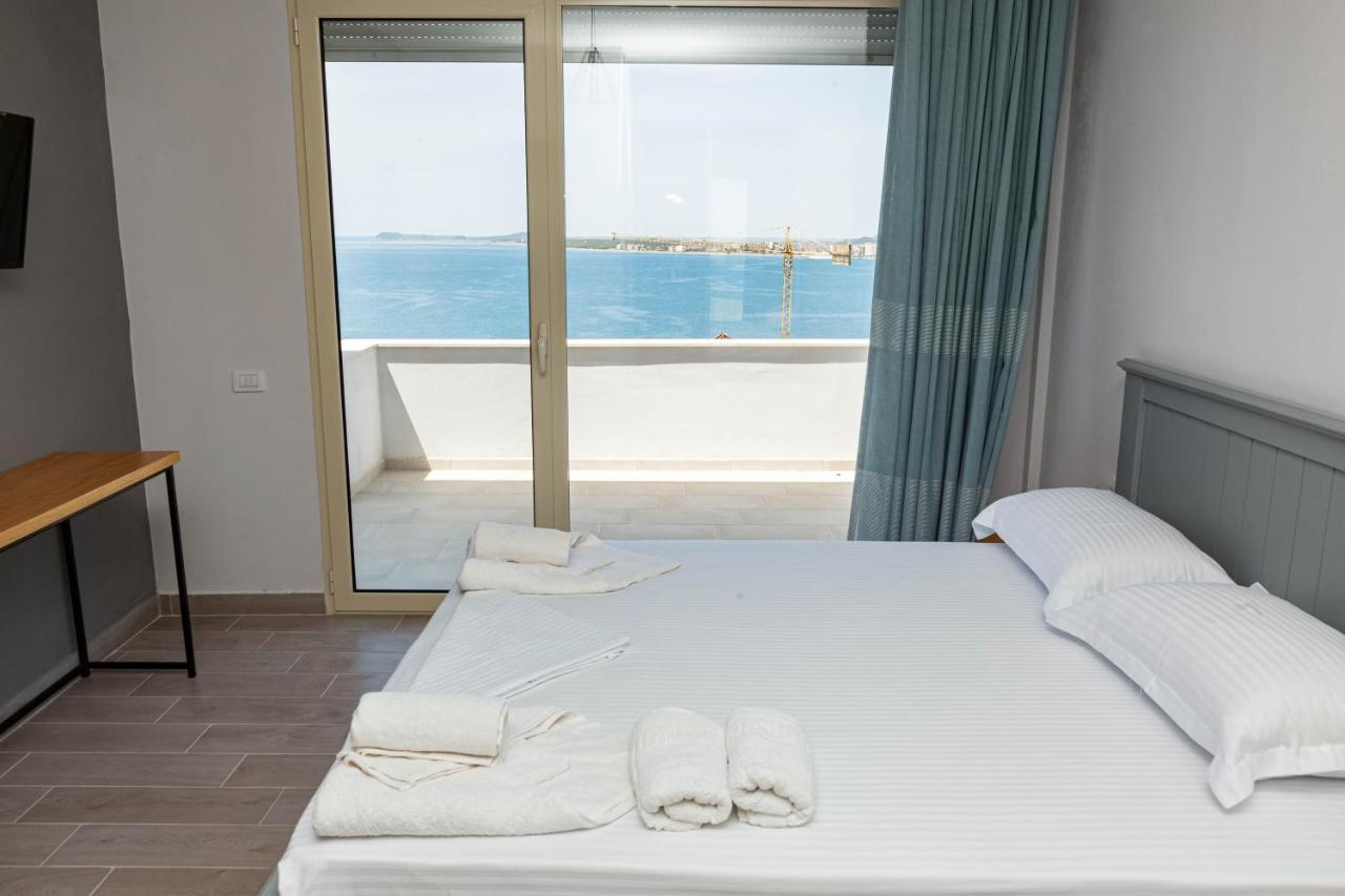 Aerial Hotel & Spa Vlorë Exteriör bild