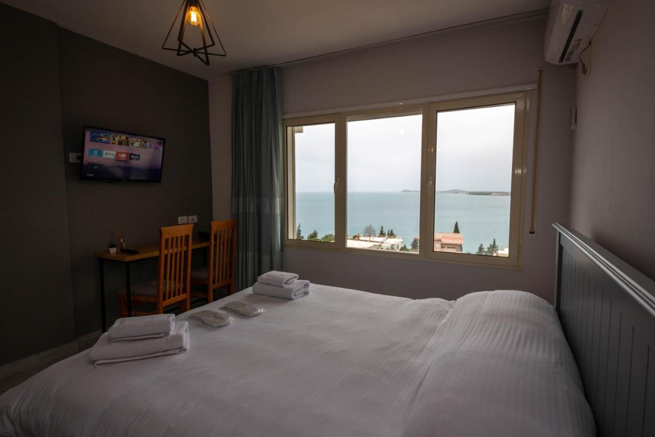 Aerial Hotel & Spa Vlorë Exteriör bild